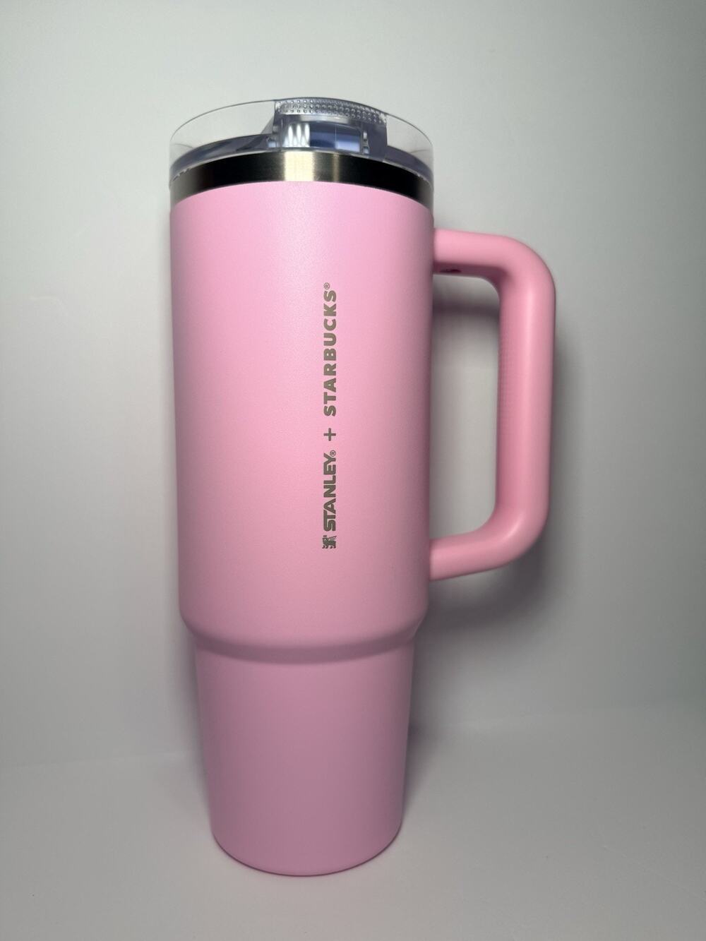 Stanley X Starbucks Taiwan Valentine SWEET PINK 30oz Protour Flipstraw Tumbler